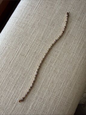 Tennis bracelet